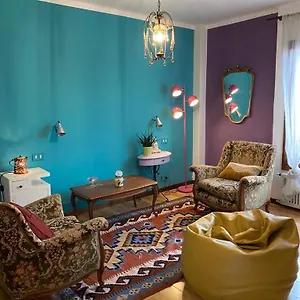  Appartamento Spazioviola Intimo Boho Style Uno Spazio Magico Per L'energia Che Si Respira In Un Palazzo Della Vecchia Qui Nulla E Perfetto Ma Tutto Racconta